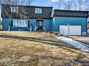 Rice Lake, WI: 925 Melnora Street