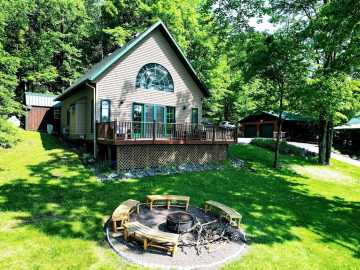 Ladysmith, WI: W6741 Lakewood Boulevard