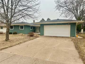 Eau Claire, WI: 1027 Bradley Avenue