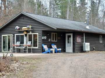 Danbury, WI: 29072 County Rd H 