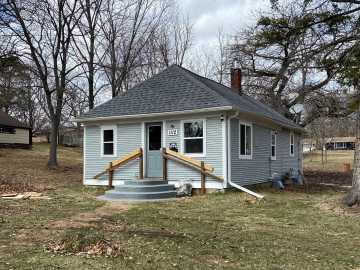 Spooner, WI: 1112 Superior Street