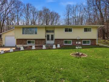 Menomonie, WI: N7302 State Road 25 
