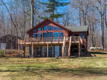 Stone Lake, WI: N4381 Red Oak Lane