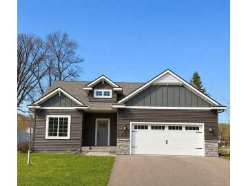 Altoona, WI: 1666 St Andrews Drive