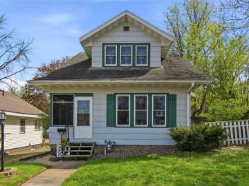 Chippewa Falls, WI: 229 W Elm Street
