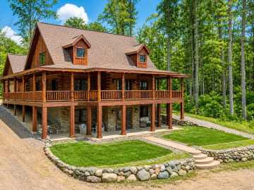 Hayward, WI: 11966 W Snowy Owl Lane