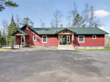 Brule, WI: 13885 E Park Road
