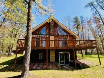 Spooner, WI: 1297 Dock Lake Road