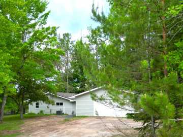 Ladysmith, WI: 1307 Old 14 Road