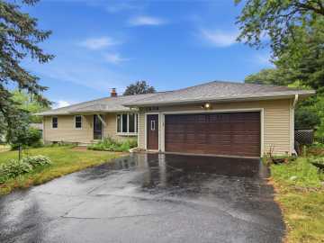 Eau Claire, WI: 1218 Raedel Road