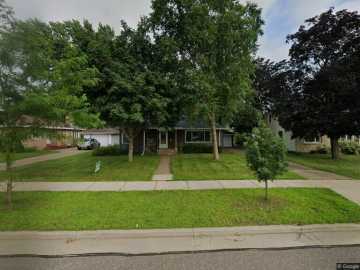 Eau Claire, WI: 215 W Lexington Boulevard