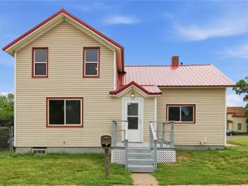 Barron, WI: 20 N 4th Street