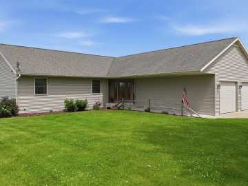 Augusta, WI: E11910 County Road K 