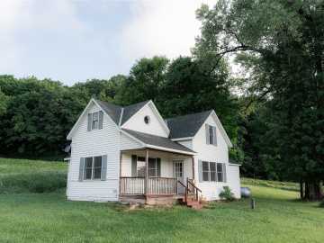 Prairie Farm, WI: N14377 190th Street