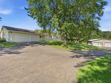 Mondovi, WI: S13480 State Road 37 