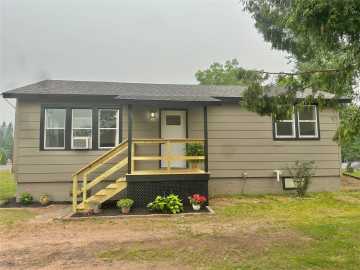 Hayward, WI: 10728 Nyman Avenue