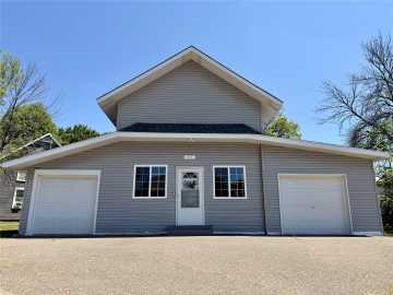 Chippewa Falls, WI: 601 E Grand Avenue