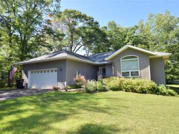 Siren, WI: 7644 Shady Lane