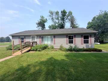 New Auburn, WI: 25239 90th Street