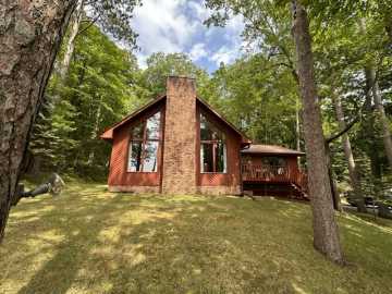 Hayward, WI: 11756N County Highway T 
