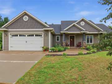 Eau Claire, WI: N1833 980th Street