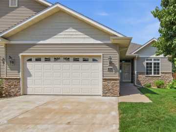 Eau Claire, WI: 2912 Putnam Glen Place