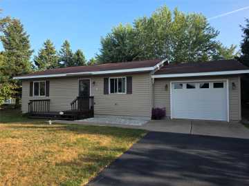 Barron, WI: 108 Golfview Avenue
