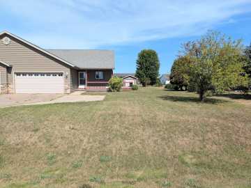 Chippewa Falls, WI: 13592 42nd Avenue