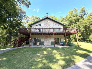Blair, WI: N31781 Skunk Hollow Road