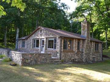 Hayward, WI: 12431 W Lake Street