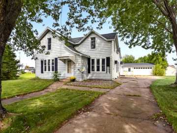 Fall Creek, WI: 113 W Lincoln Avenue