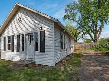 Eau Claire, WI: 2139 12th Street