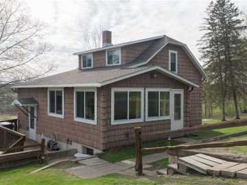 Alma, WI: S2232 State Road 35 Highway