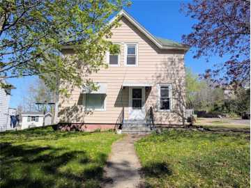 Chippewa Falls, WI: 122 E Spring Street