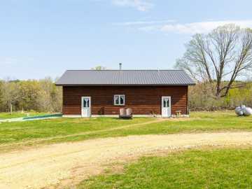 Durand, WI: N407 690th Street