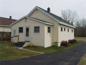 Park Falls, WI: 853 Saunders Avenue