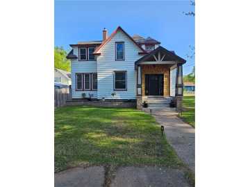 Chetek, WI: 223 Morrison Street