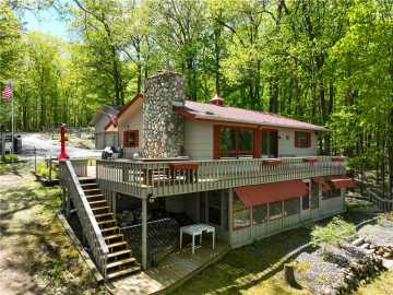 Hayward, WI: 12272 Ewig N Road