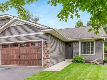Altoona, WI: 2811 Swallowtail Court