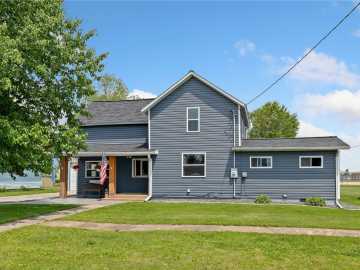 Melrose, WI: 303 Clark Street