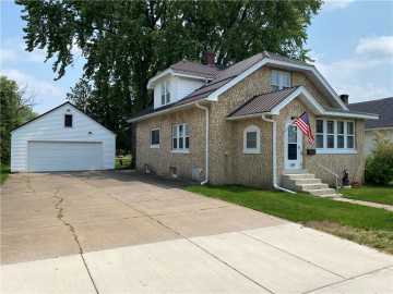 Bloomer, WI: 1114 Newman Street