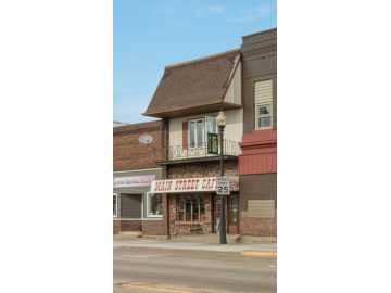 Bloomer, WI: 1418 Main Street