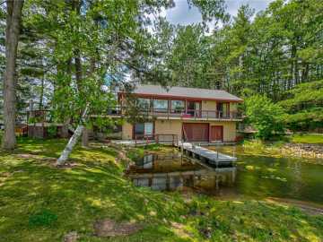Hayward, WI: 10399N Sandy Beach Road