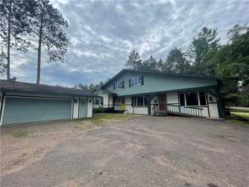 Hayward, WI: 10476 Peterson Road