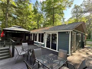 Sarona, WI: N2590 Warren Road