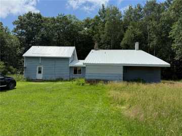 Drummond, WI: 11090 Holly Lake Road