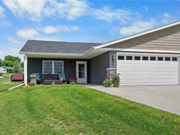 Menomonie, WI: 139 Fairview Court