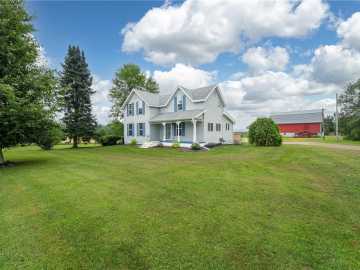 Elk Mound, WI: E9502 690th Avenue