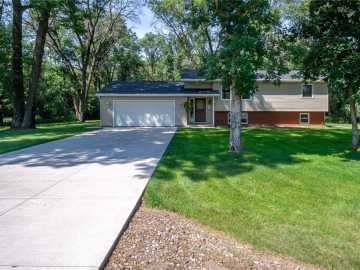 Eau Claire, WI: 4156 Parkwood Drive