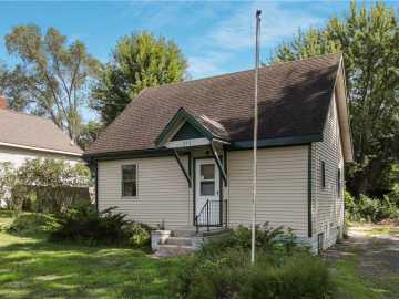 Eau Claire, WI: 915 Platt Street
